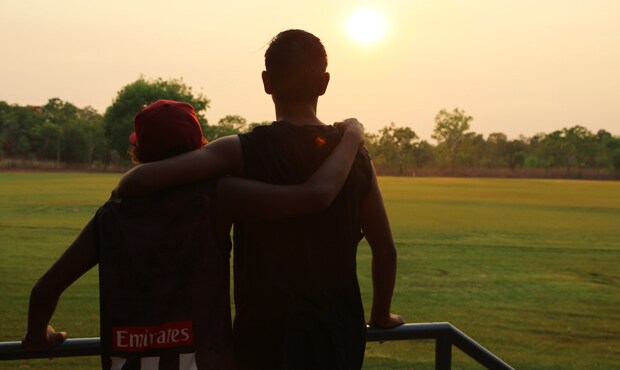 171107_nga620.jpg Two of the Barkly Magpies watch the sun rise in Katherine. Photo: Collingwood Media. - Collingwood,Collingwood Magpies